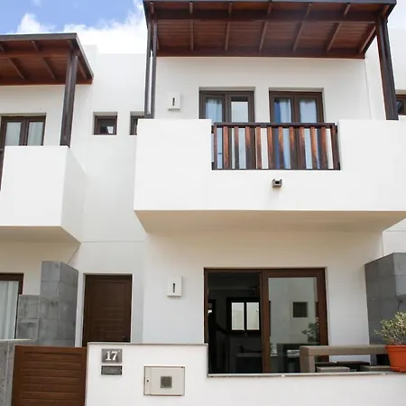 Serena Luxe Retreat In דירה פוארטו קאלרו