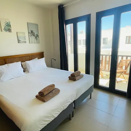 Апартаменты Serena Luxe Retreat In