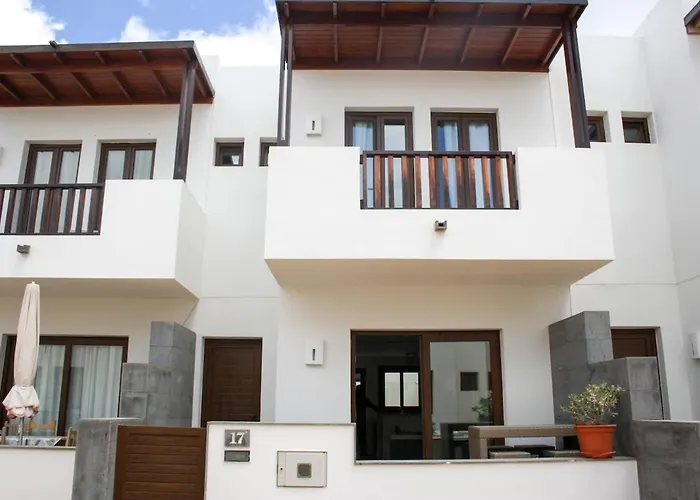 Serena Luxe Retreat In דירה פוארטו קאלרו